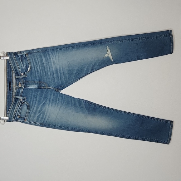 Lucky Brand distressed Jeans